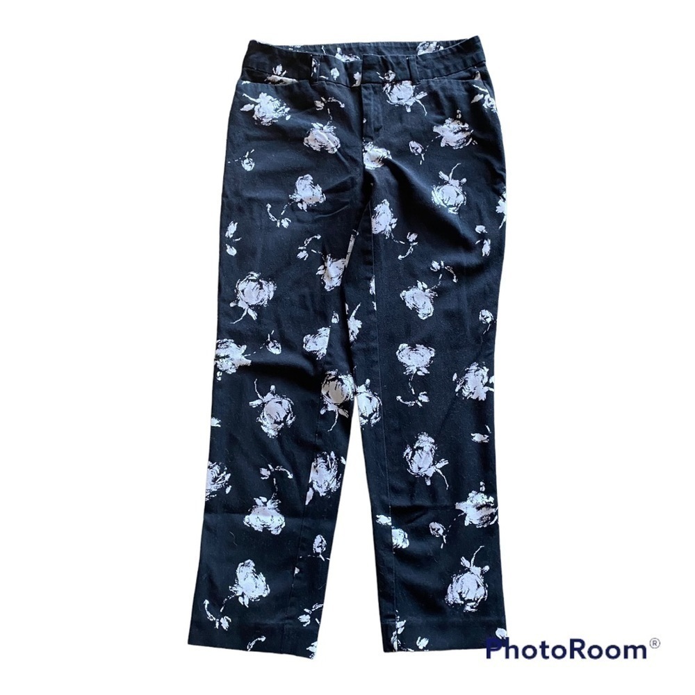 FADED GLORY-BLACK PANTS WITH WHITE ROSES-SIZE 4